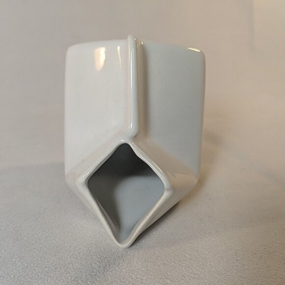 Williams Sonoma Grestel 2012 Ceramic Milk Carton Short White - Picture 4 of 8